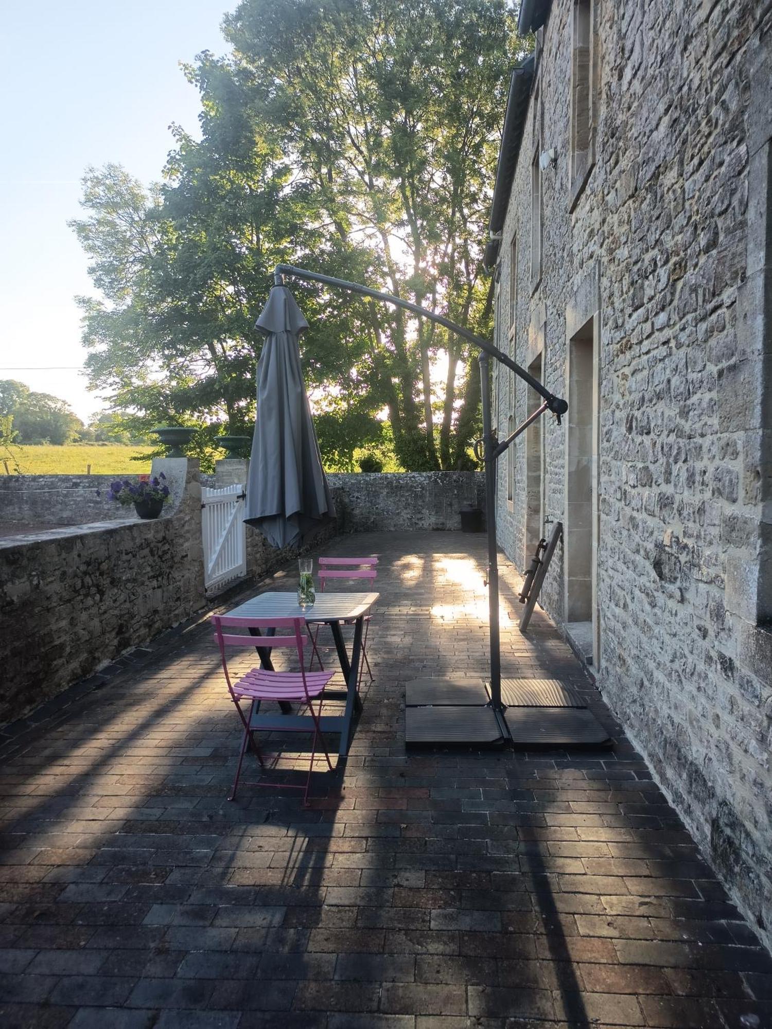 Maison De Charme Tour-en-Bessin ภายนอก รูปภาพ
